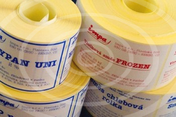 samolepicí etikety, etikety v kotoučích, etikety kotouče, flexo tisk, samolepky, termo etikety, tiskárna v Plzni, malonákladový ttr tisk samolepící etikety Plzeň